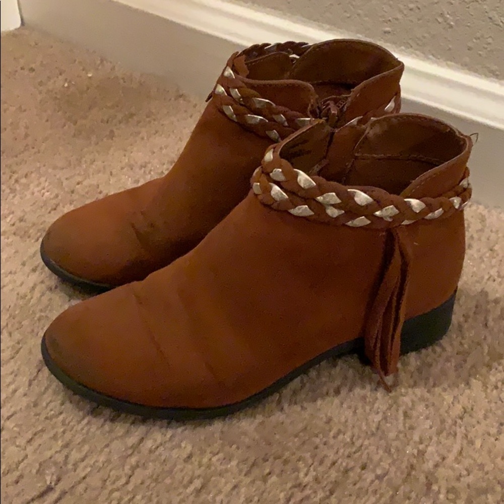 Girls ankle boots